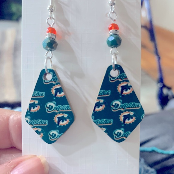 Super cute Miami Dolphins earring set - Picture 2 of 2